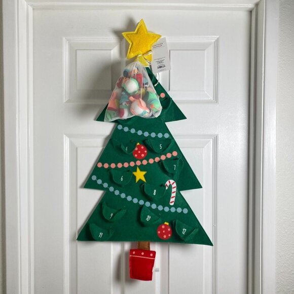 Target 31" Featherly Friends™ Christmas Tree Hanging Fabric Countdown Calendar - Picture 3 of 11